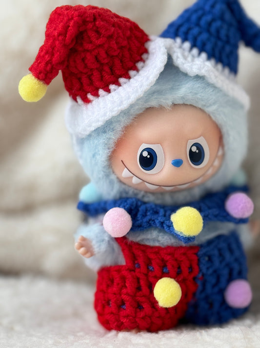 Halloween Jester Outfit for Labubu 4.0 – Handmade Crochet Costume (Keychain Size)